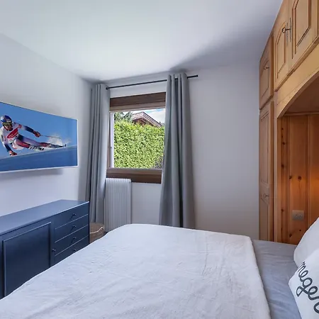 Apartament Renove Pres Des Remontees Mecaniques Et Du Centre, Avec Terrasse Et Parking Couvert - Fr-1-569-126